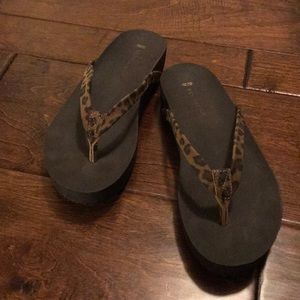 Revitalign Sandal